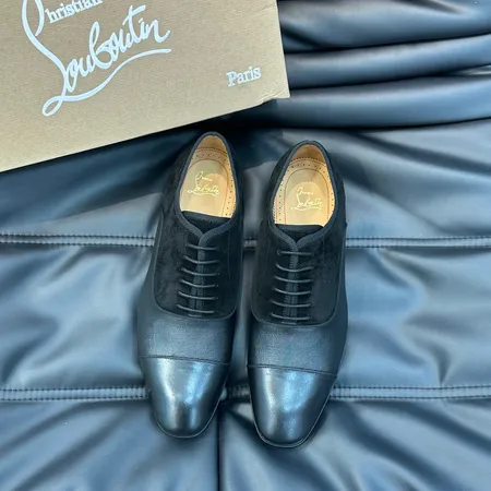 クリスチャン・ルブタン ビジネスシューズ