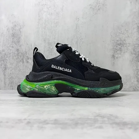 バレンシアガ スニーカー