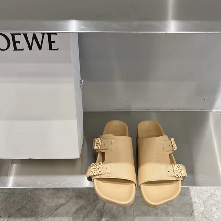 ロエベ サンダル