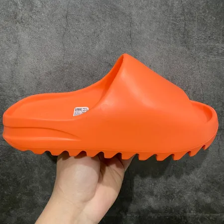 アディダス スリッパ