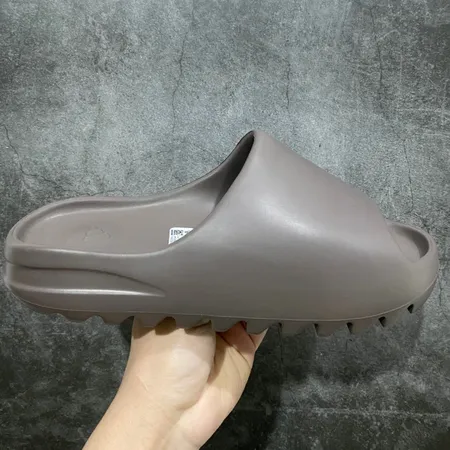 アディダス スリッパ