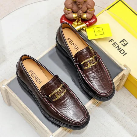 フェンディ ビジネスシューズ