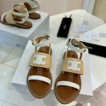 セリーヌ サンダル