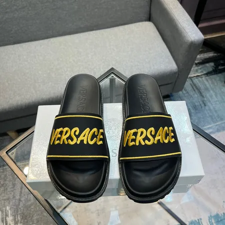 ヴェルサーチ スリッパ