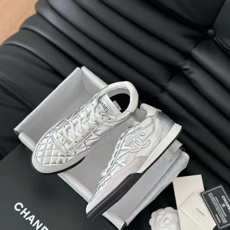 シャネル スニーカー