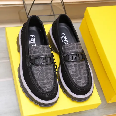 フェンディ スニーカー