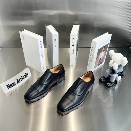 クリスチャン・ルブタン ビジネスシューズ