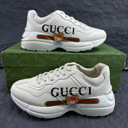 グッチ スニーカー