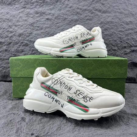 グッチ スニーカー