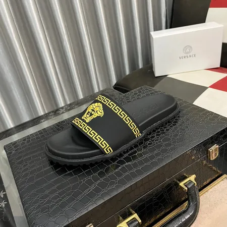 ヴェルサーチ スリッパ