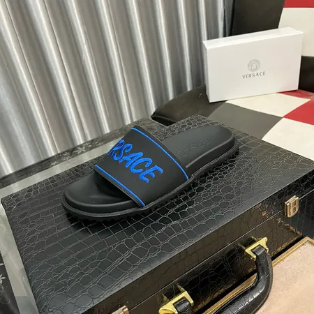 ヴェルサーチ スリッパ