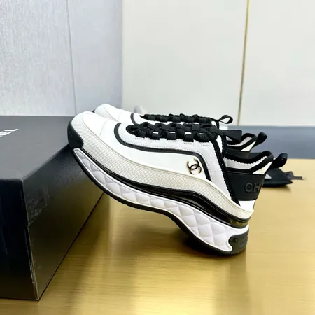 シャネル スニーカー