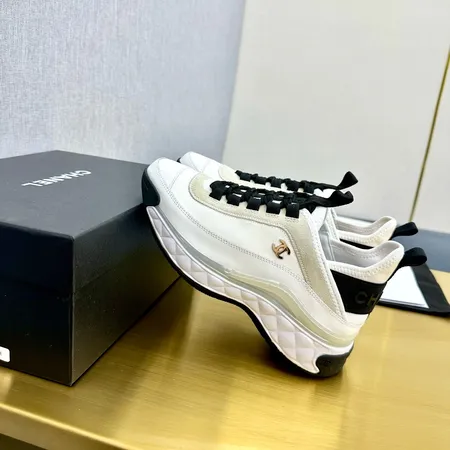 シャネル スニーカー