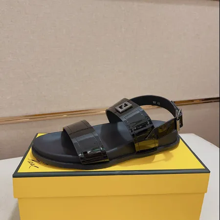 フェンディ スリッパ