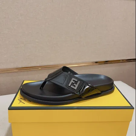 フェンディ スリッパ