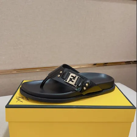 フェンディ スリッパ