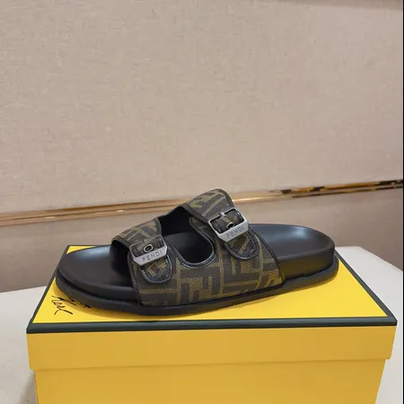 フェンディ スリッパ