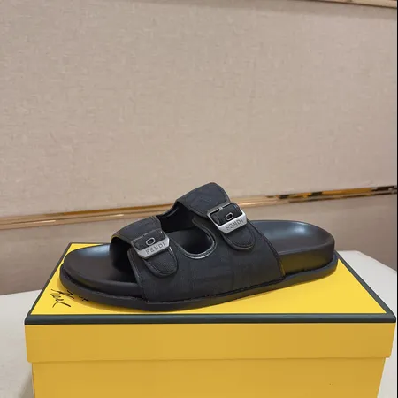 フェンディ スリッパ