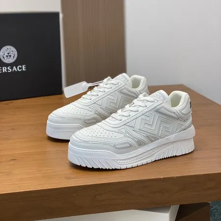 ヴェルサーチ カジュアルシューズ