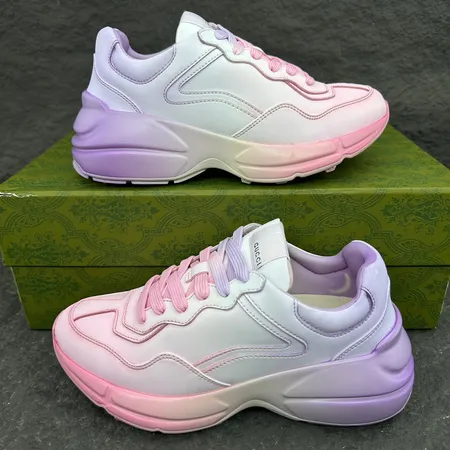 グッチ スニーカー