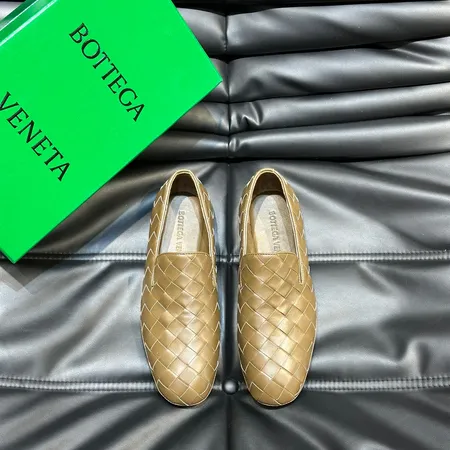 ボッテガ ヴェネタ カジュアルシューズ