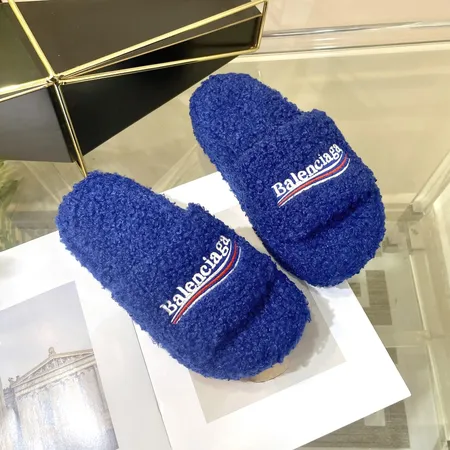 バレンシアガ スリッパ