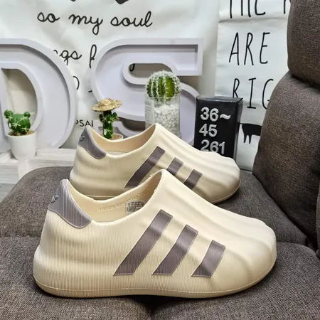 アディダス サンダル