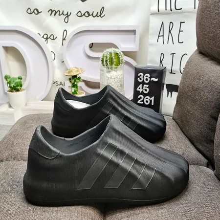 アディダス サンダル