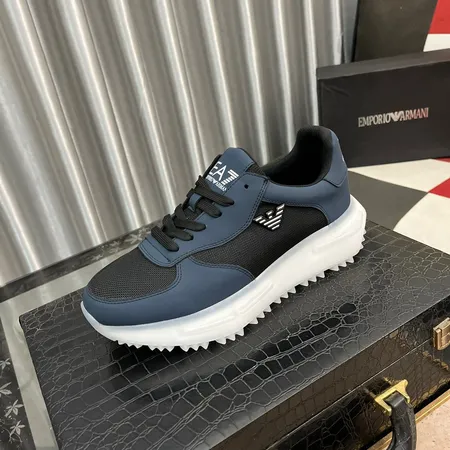 アルマーニ カジュアルシューズ