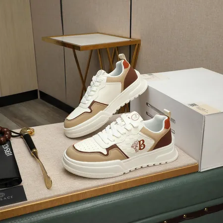 ヴェルサーチ カジュアルシューズ