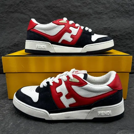 フェンディ カジュアルシューズ