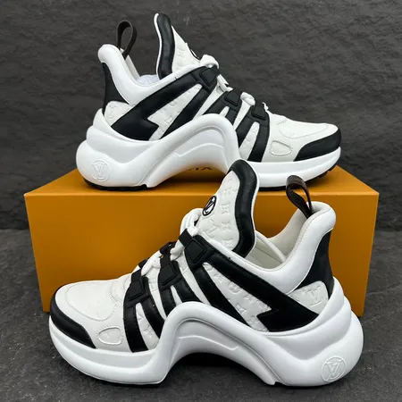 ルイヴィトン スニーカー