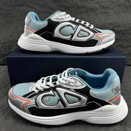 ディオール スニーカー