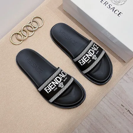 ヴェルサーチ スリッパ