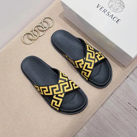 ヴェルサーチ スリッパ