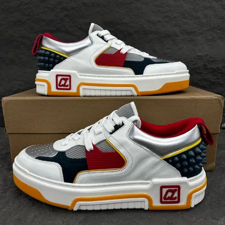 クリスチャン・ルブタン スニーカー