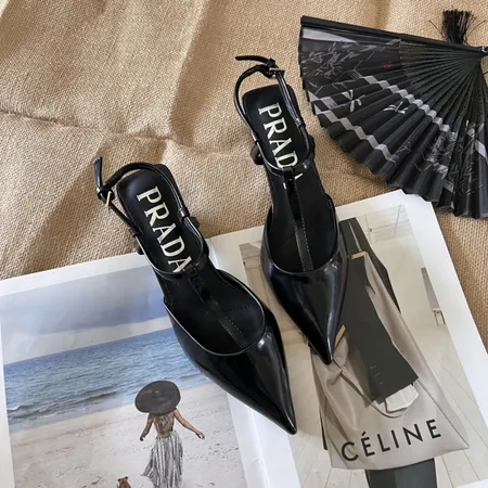 プラダ サンダル