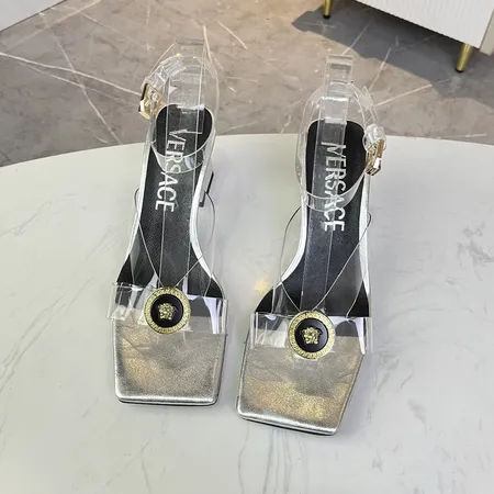 ヴェルサーチ サンダル