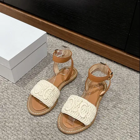 セリーヌ サンダル