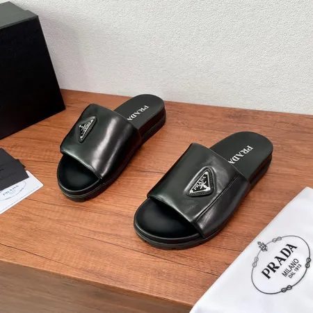プラダ スリッパ