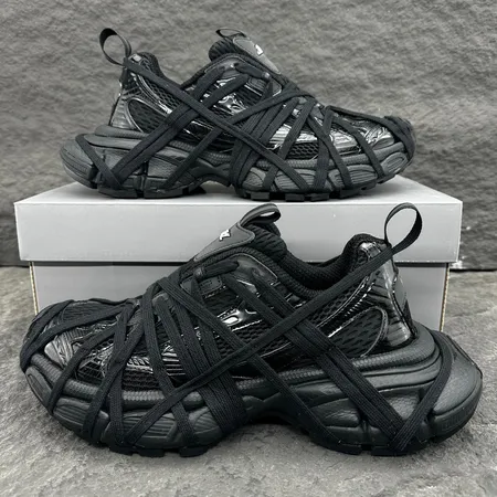 バレンシアガ スニーカー