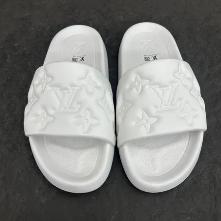 ルイヴィトン スリッパ