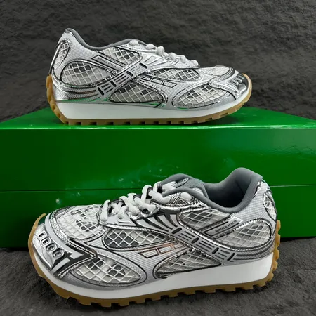 ボッテガ ヴェネタ スニーカー