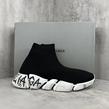 バレンシアガ カジュアルシューズ