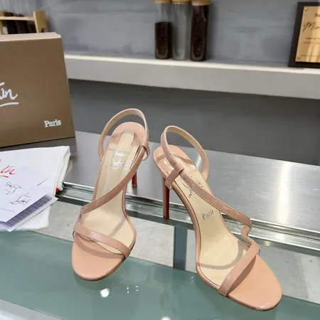 クリスチャン・ルブタン サンダル