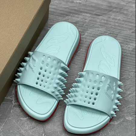 クリスチャン・ルブタン スリッパ