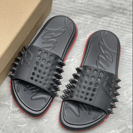 クリスチャン・ルブタン スリッパ