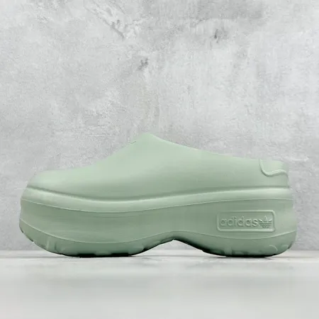 アディダス スリッパ