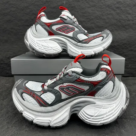 バレンシアガ スニーカー