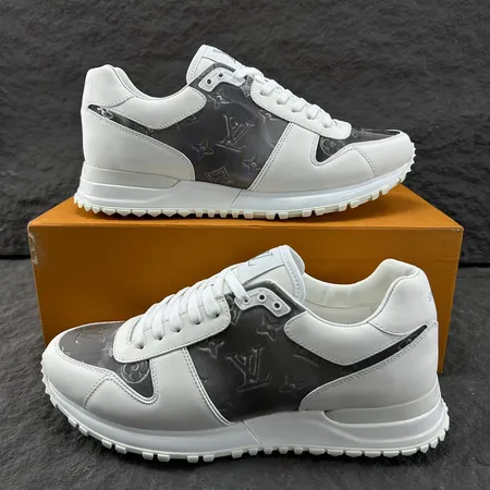 ルイヴィトン スニーカー